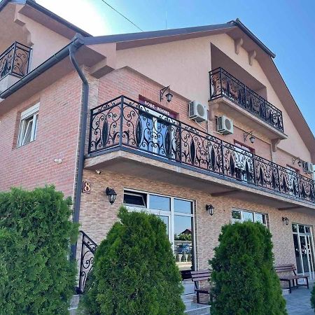 Bed and Breakfast As Club Белград Экстерьер фото